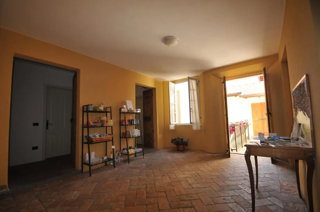 Villa Vinicia, Pool, Jacuzzi, Airco Domaso Italie