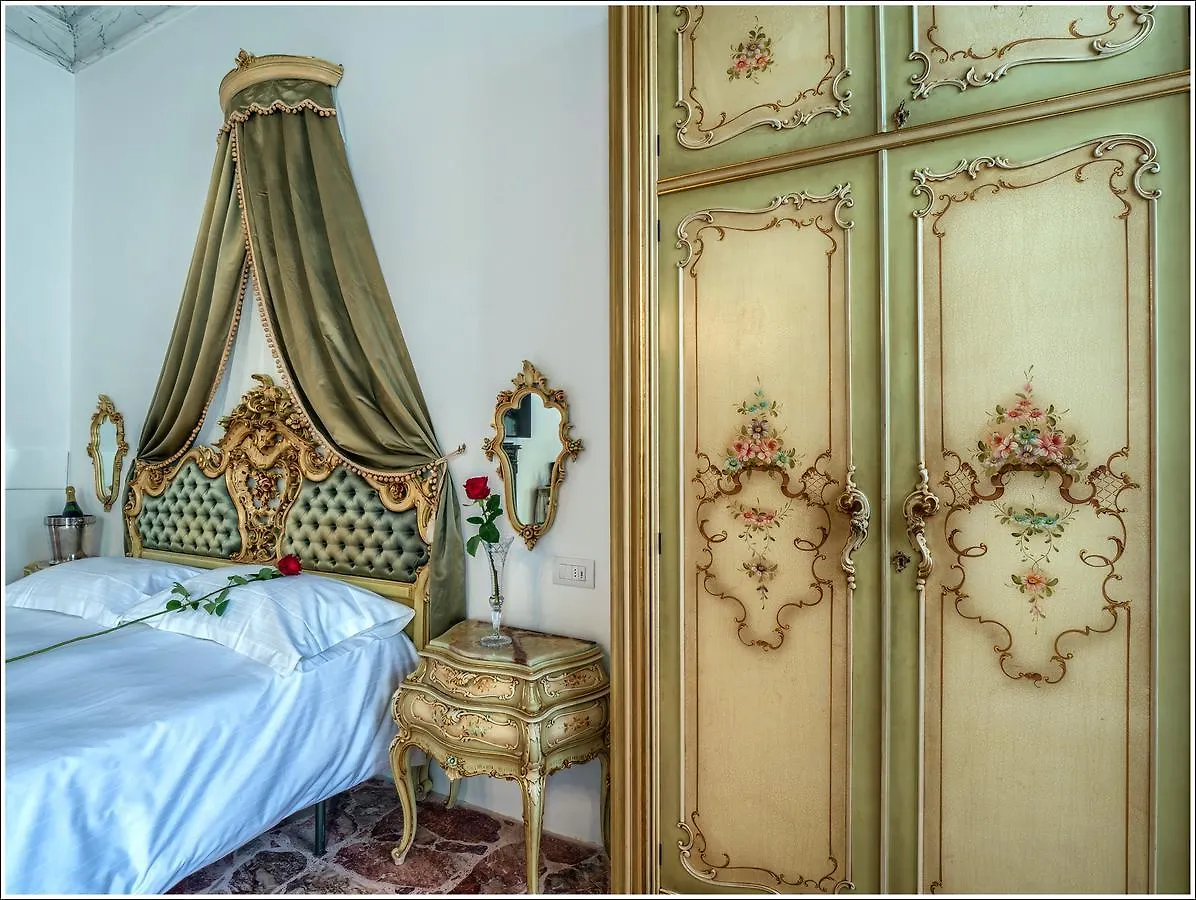 Villa Vinicia Domaso 0*,  Italia