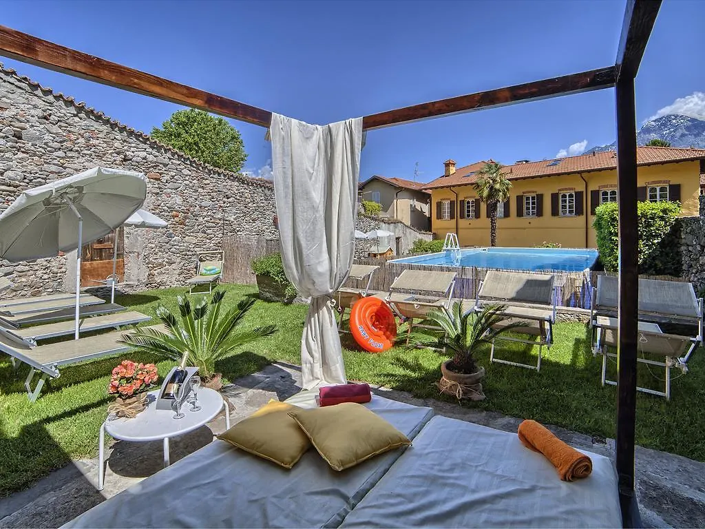 Villa Vinicia, Pool, Jacuzzi, Airco Domaso Guest house