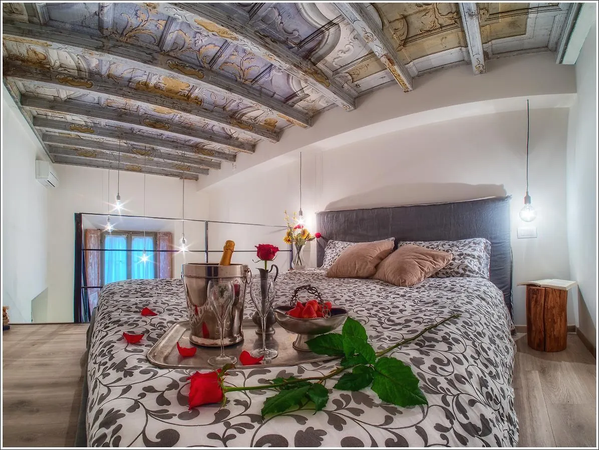 Villa Vinicia, Pool, Jacuzzi, Airco Domaso