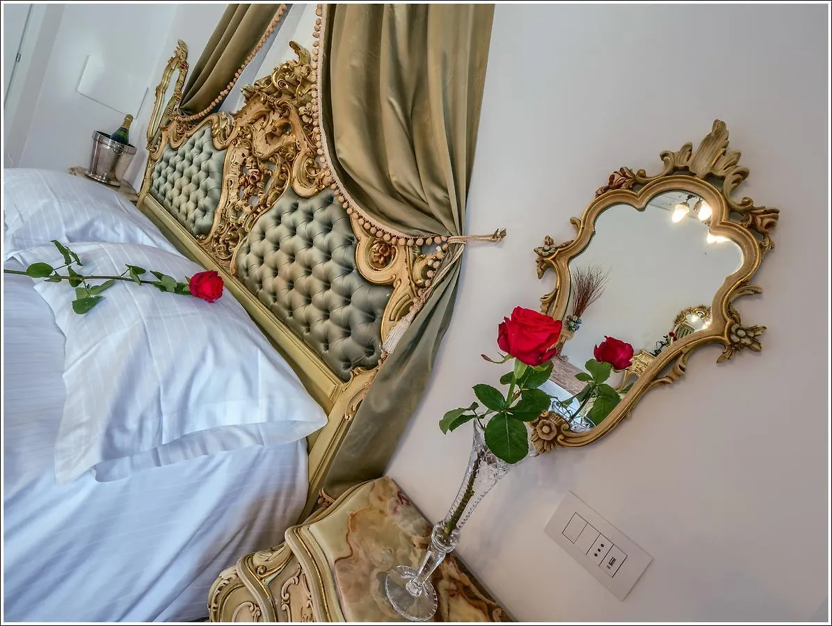 Villa Vinicia, Pool, Jacuzzi, Airco Domaso Italy
