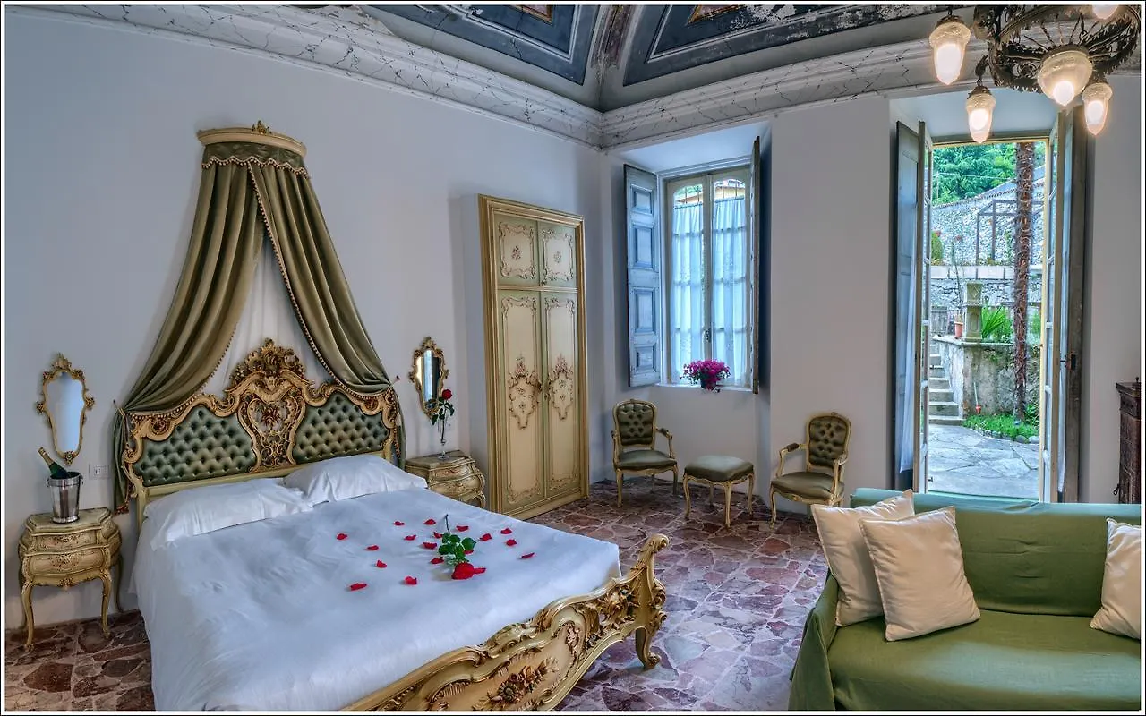 Villa Vinicia, Pool, Jacuzzi, Airco Domaso Guest house