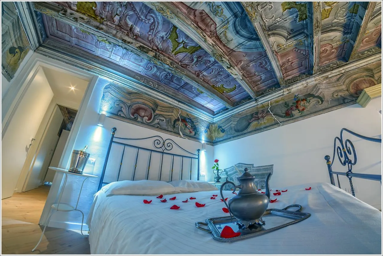 Villa Vinicia, Pool, Jacuzzi, Airco Domaso Guest house