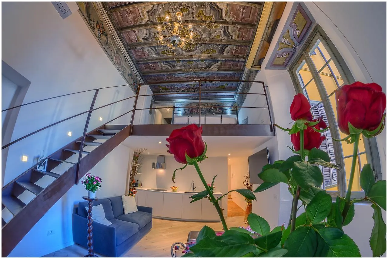 Guest house Villa Vinicia, Pool, Jacuzzi, Airco Domaso Italy