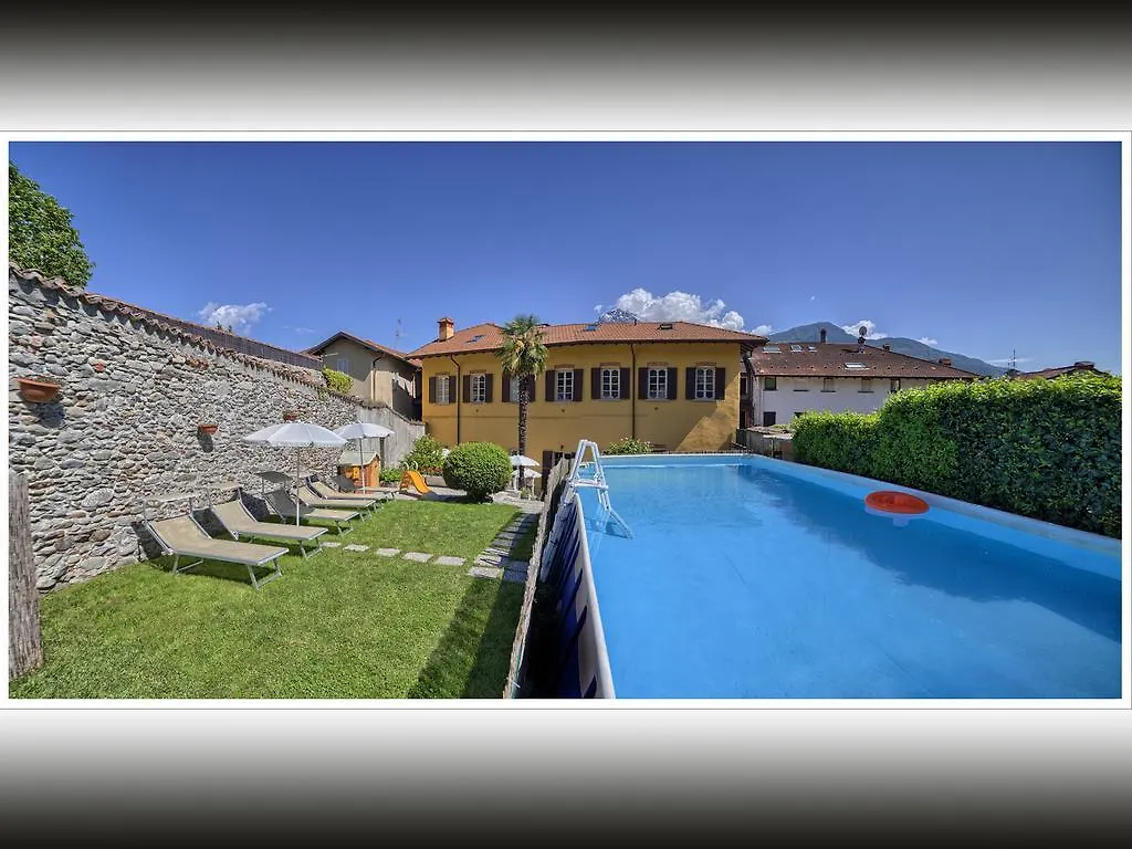 Villa Vinicia, Pool, Jacuzzi, Airco Domaso Italy